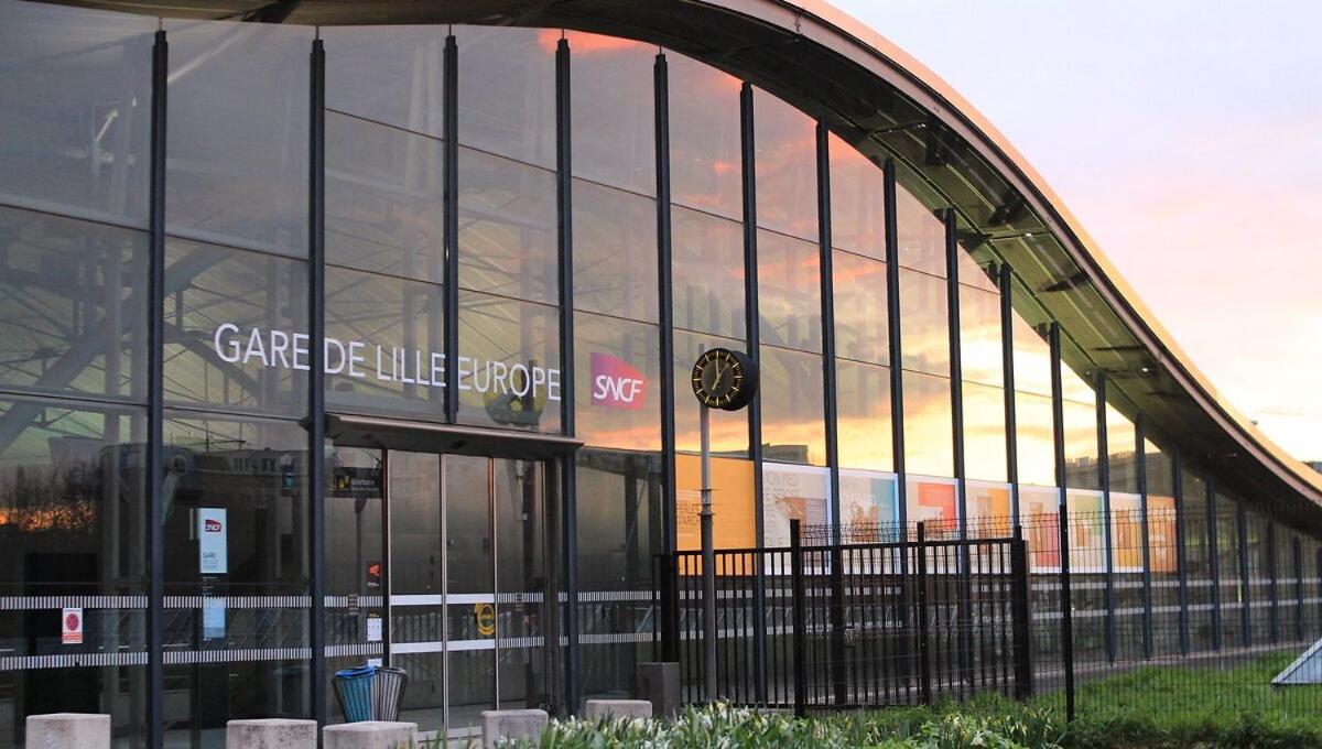 Little Duplex In Republique Beaux Arts Lille Exterior foto